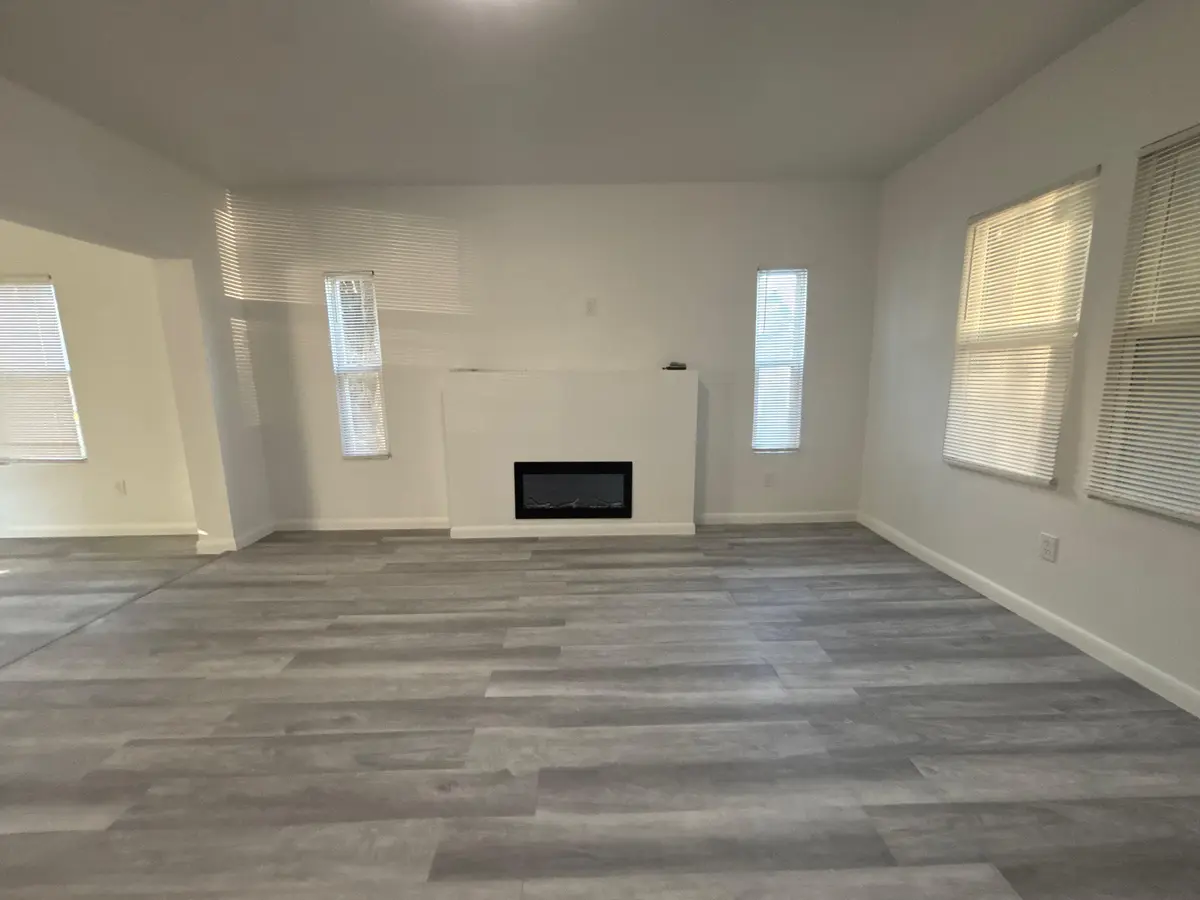 18ED6C3A-C8CF-41DD-81BF-4C1DF85C91FF at 319 N 11TH Street, Fort Pierce