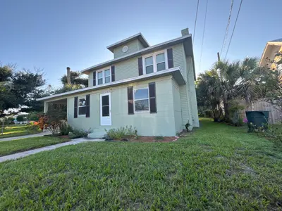 319 N 11TH Street, Fort Pierce – Single Family Residence for rent