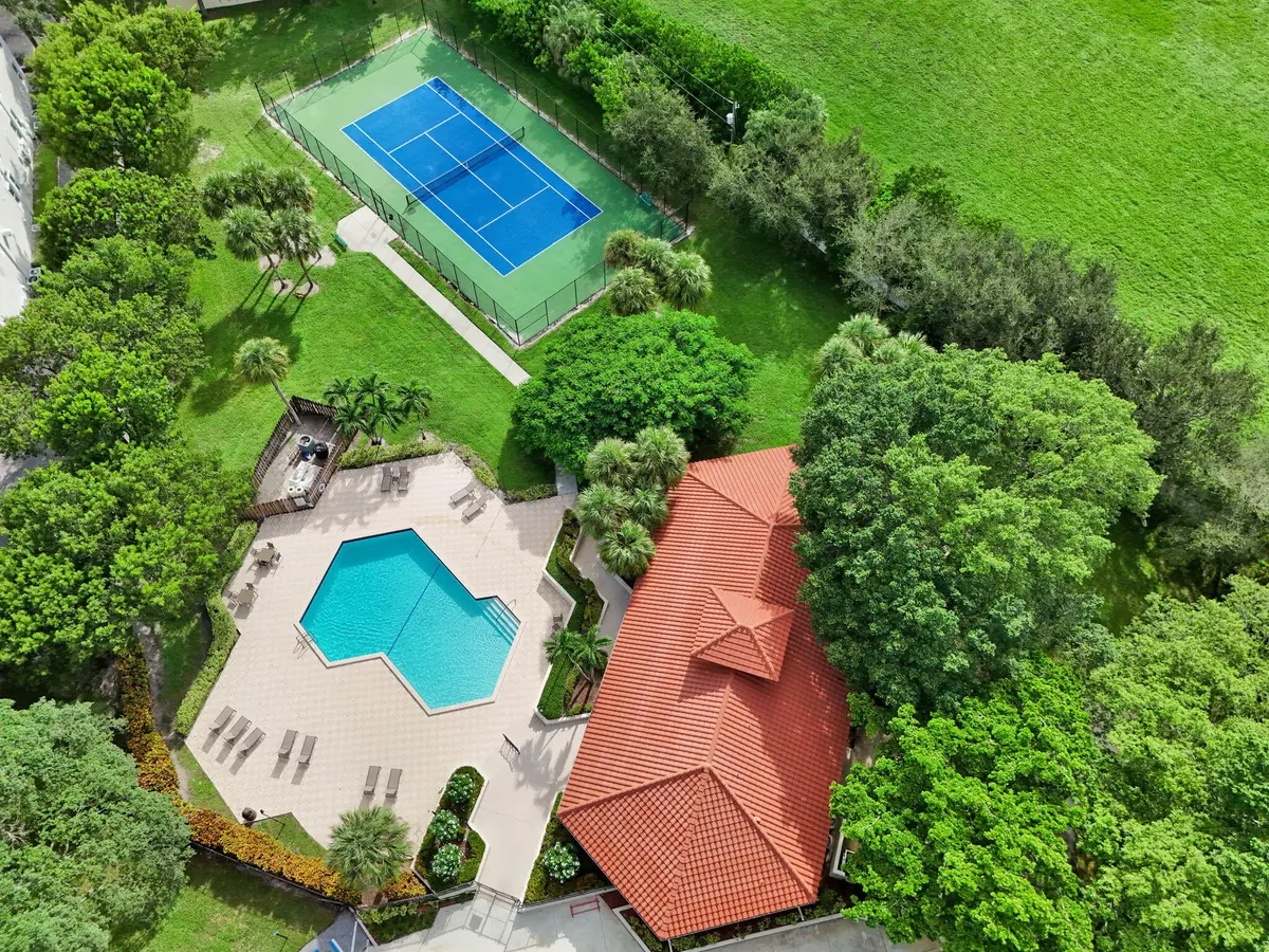 3-web-or-mls-CAM_20261002155955_0013_W at 300 Palmwood Place P206, Boca Raton