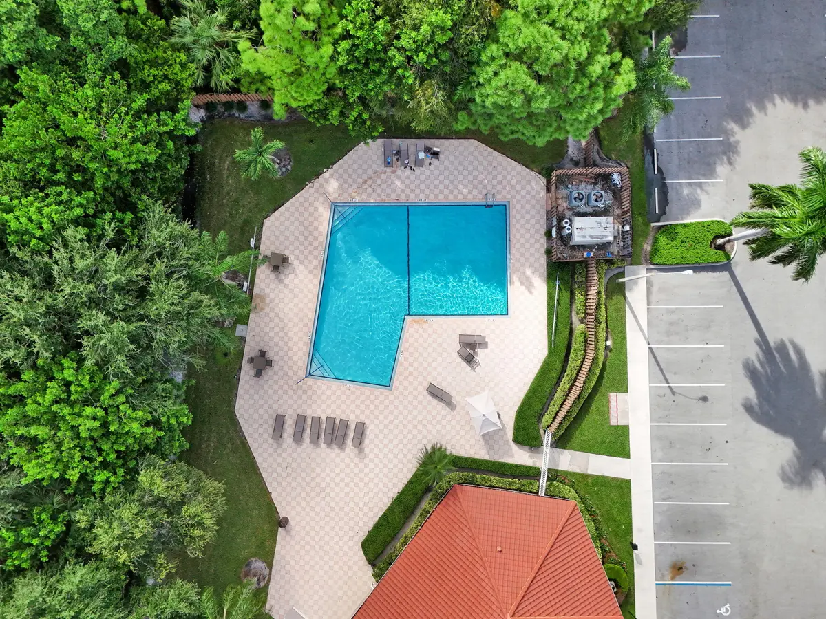 11-web-or-mls-CAM_20261002160219_0022_W at 300 Palmwood Place P206, Boca Raton