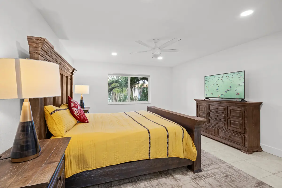 DSC05518 at 119 NE 19th Court G216, Wilton Manors