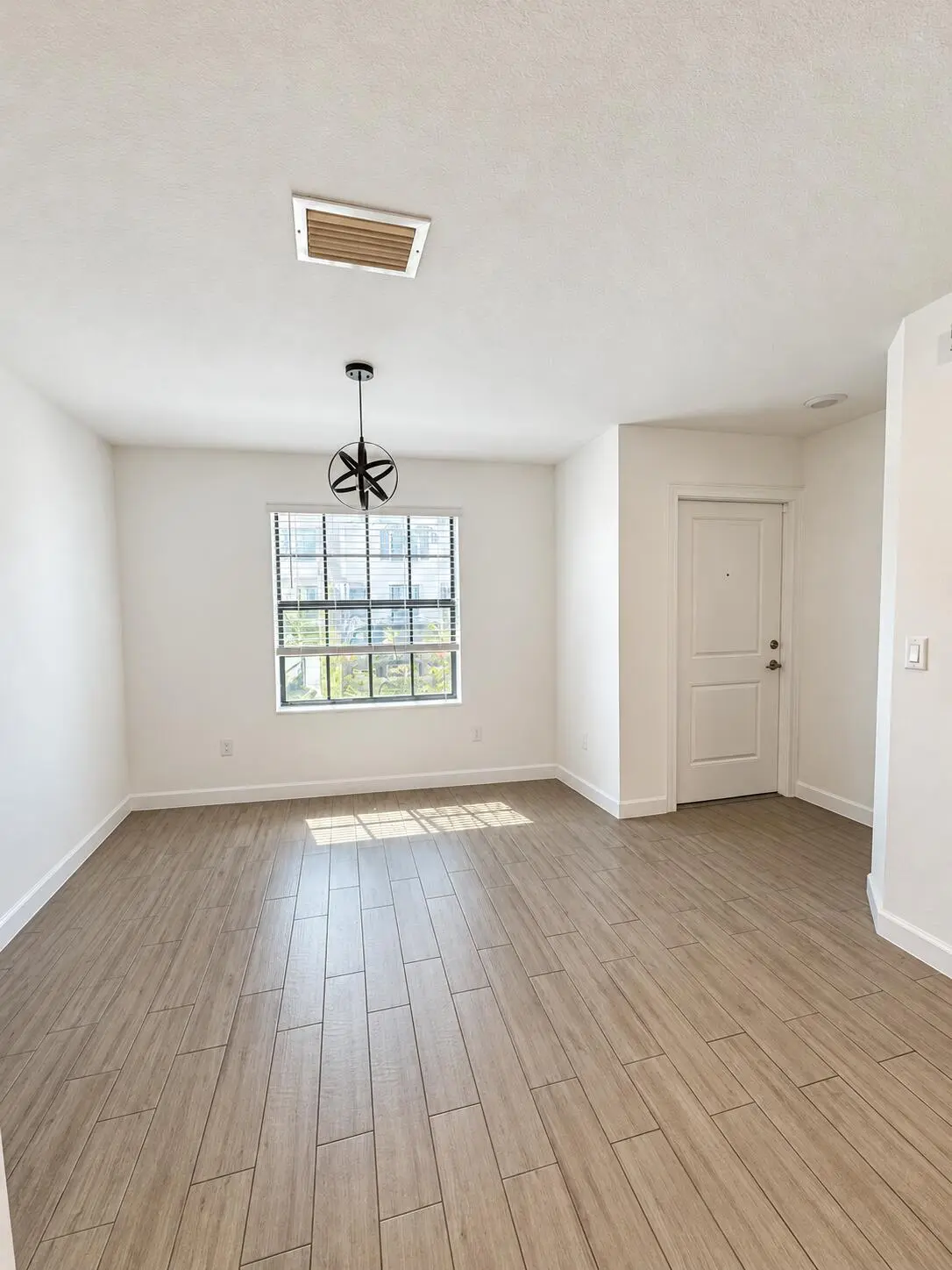 Front entrance at 5075 Genove Place, Riviera Beach