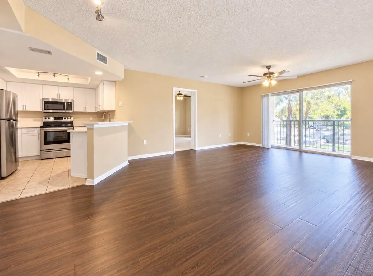 IMG_7357 at 4159 N HAVERHILL Road 1304, West Palm Beach