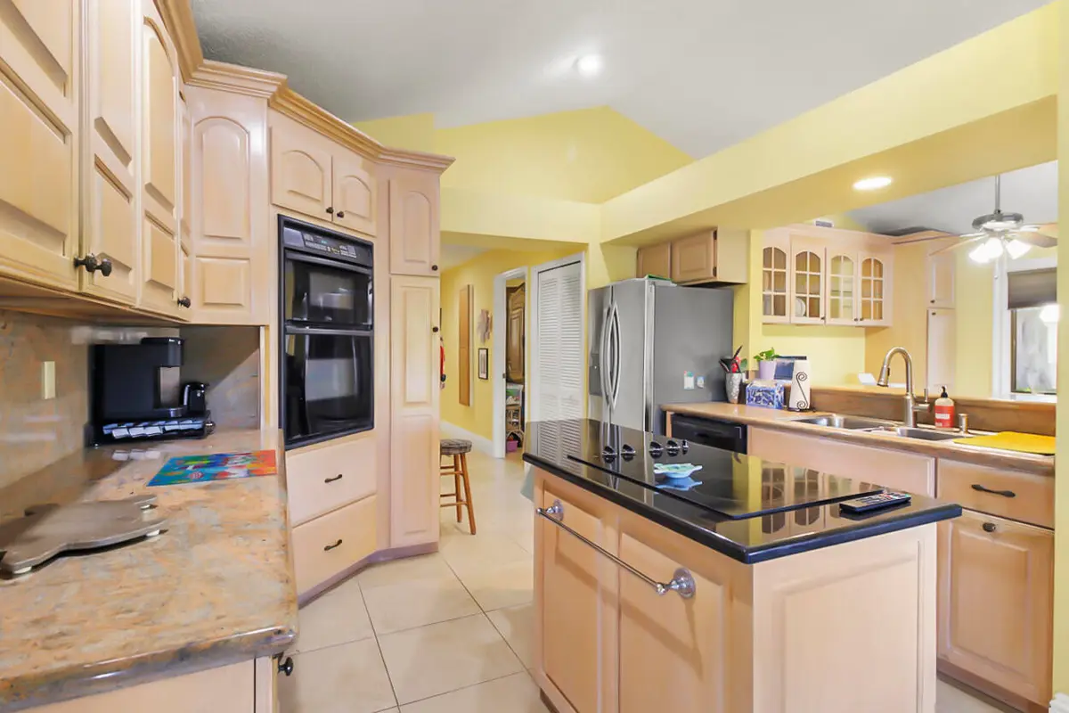 Leth Kitchen 2 at 10691 SE JUPITER NARROWS Drive, Hobe Sound