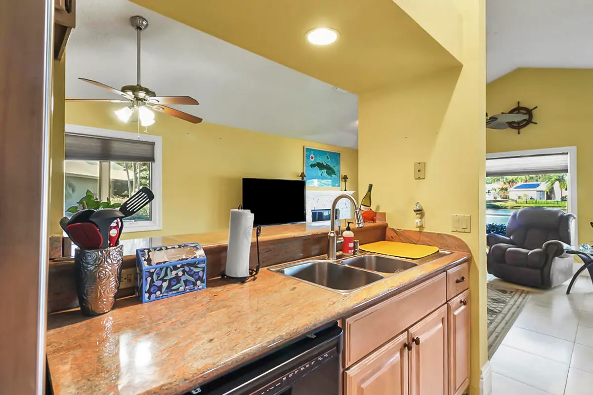 Leth Kitchen 3 at 10691 SE JUPITER NARROWS Drive, Hobe Sound