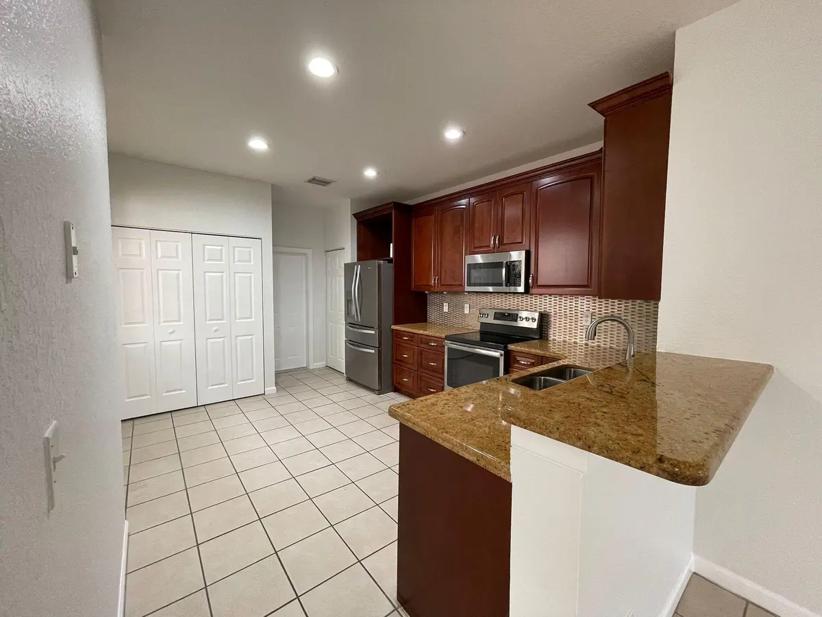WhatsApp Image 2023-04-19 at 15.04.12 at 4158 FOREST Drive, Weston