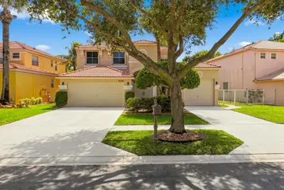 6346 Stonehurst Circle, Lake Worth – Single Family Residence for sale