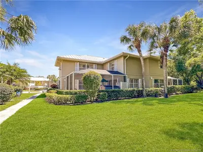 2873 SW LAKEMONT Place, Palm City – Townhouse for rent