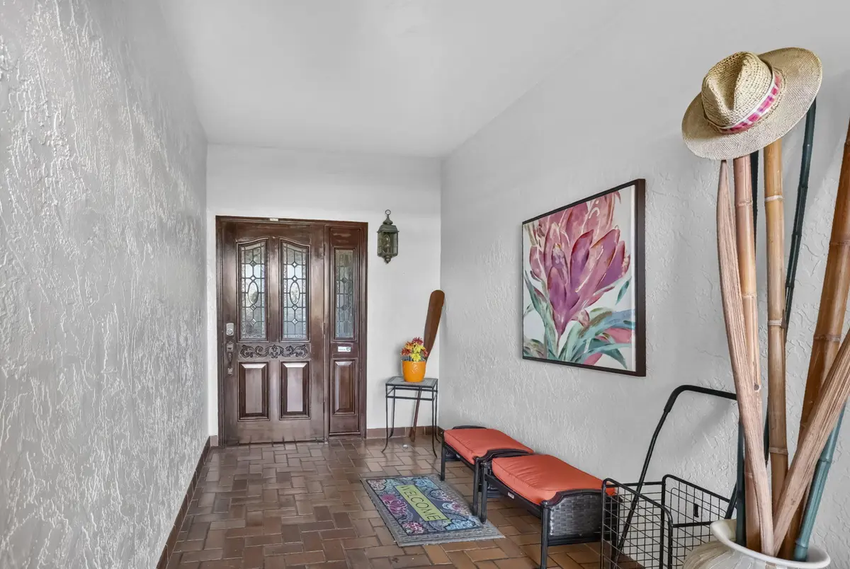 3-web-or-mls-8I8A1458 at 3208 SE 12TH Street 301, Pompano Beach