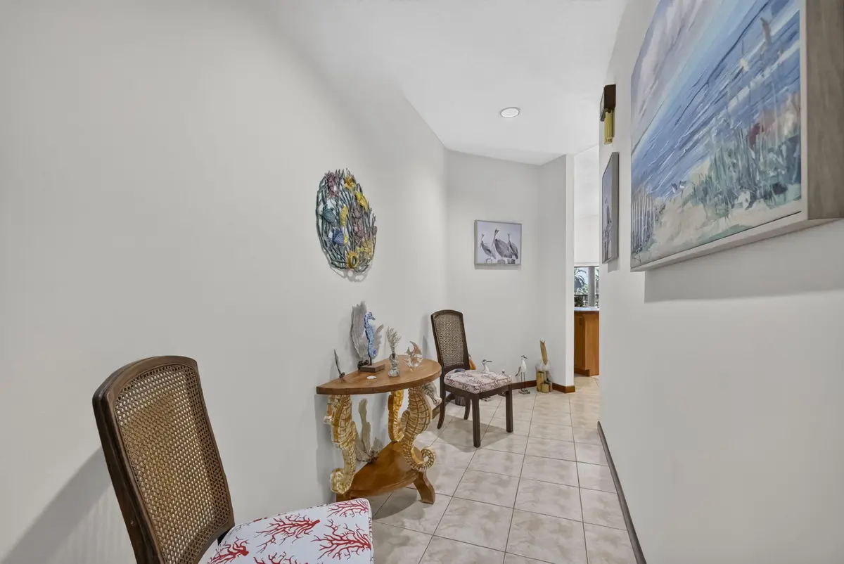 5-web-or-mls-8I8A1392 at 3208 SE 12TH Street 301, Pompano Beach