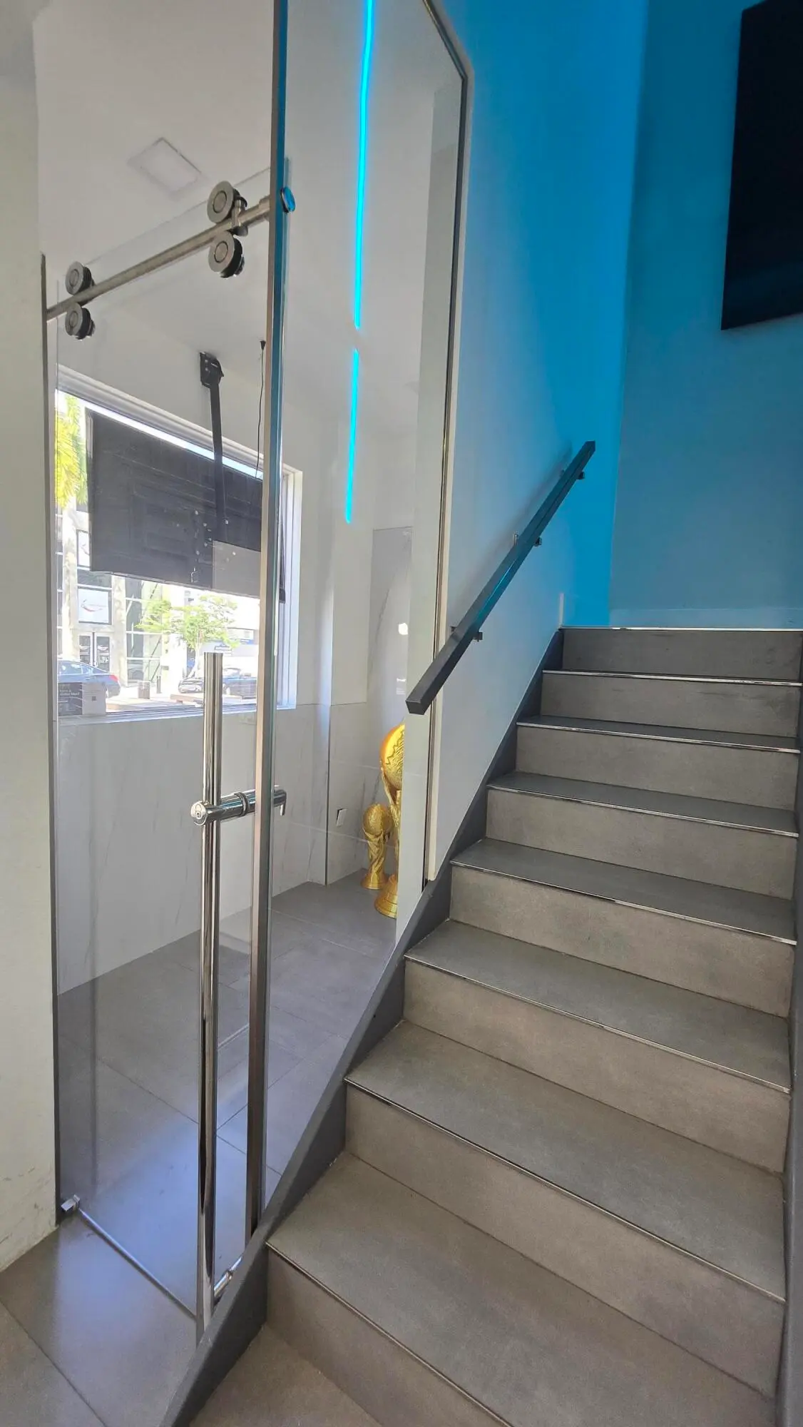 Building stairs at 1918 HARRISON Street 213, Hollywood