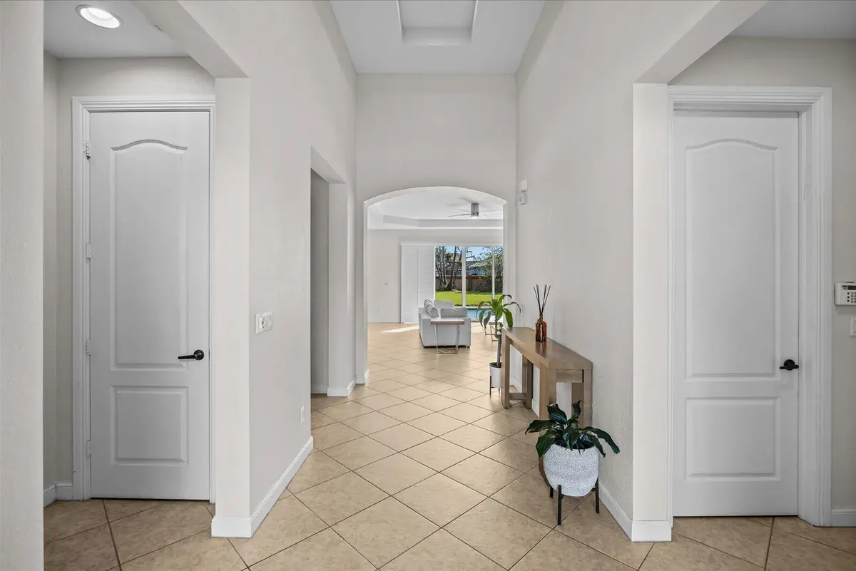 Enteryway at 1180 AMETHYST Drive, Vero Beach