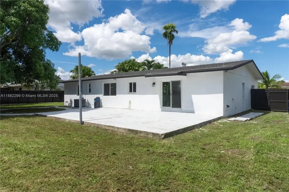 Photo 8 at 11872 SW 196TH Terrace, Miami