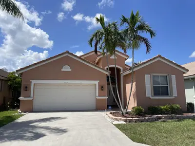 9514 Lago Drive, Boynton Beach – Single Family Residence for rent