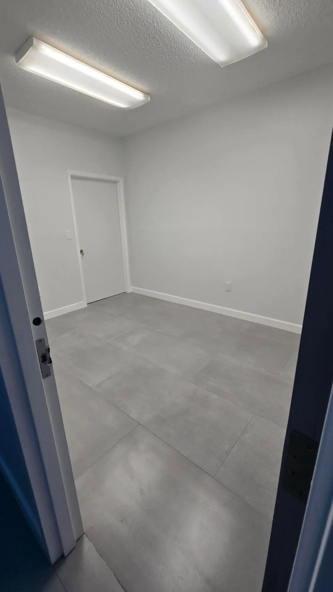 Unit 208 at 1918 HARRISON Street 208, Hollywood
