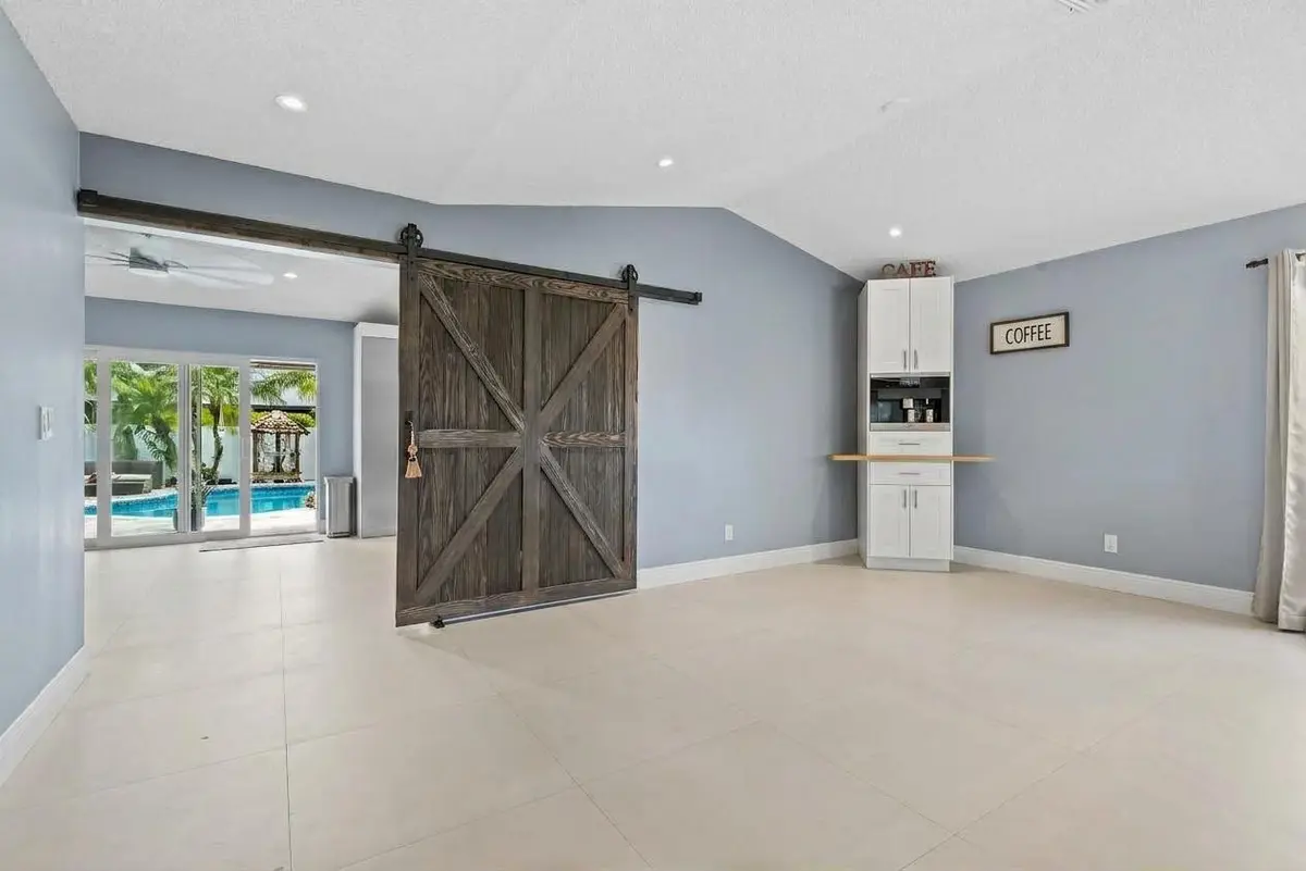 collov-ai_20260930191013_7g4ie7 at 10110 SW 16TH Place, Davie