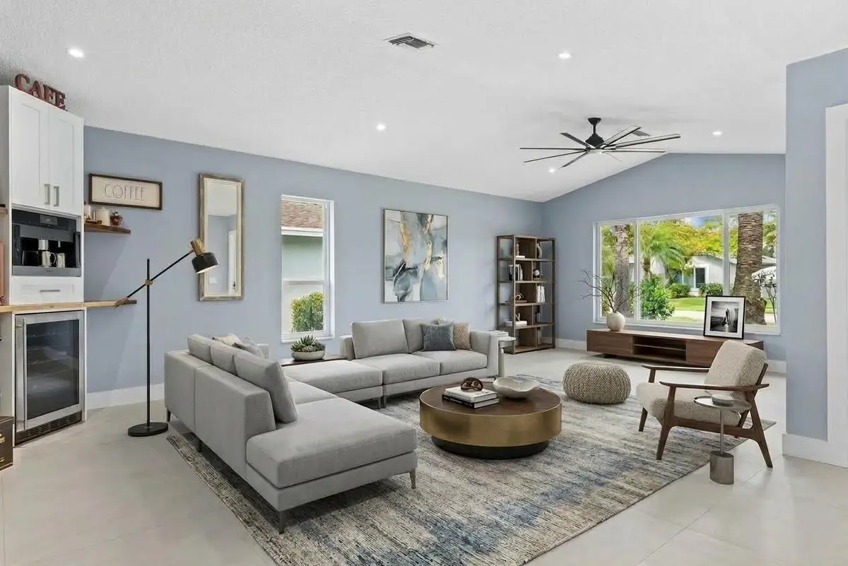 collov-ai_20260930102709_02z094 at 10110 SW 16TH Place, Davie