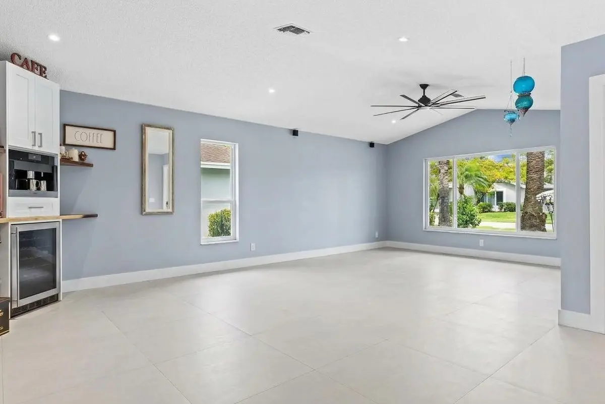 collov-ai_20260930102741_32ng0n at 10110 SW 16TH Place, Davie