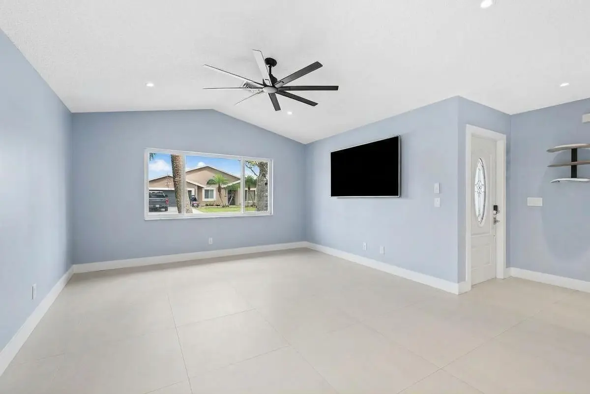 collov-ai_20260930103405_abvmyh at 10110 SW 16TH Place, Davie