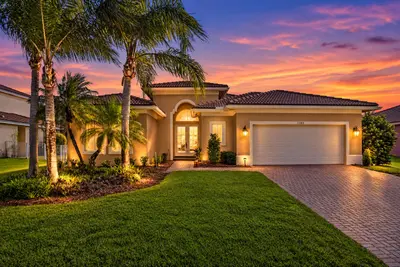 1180 AMETHYST Drive, Vero Beach – Single Family Residence for sale