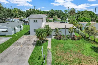 5615 FREEDOM Street, Hollywood – Single Family Residence for rent