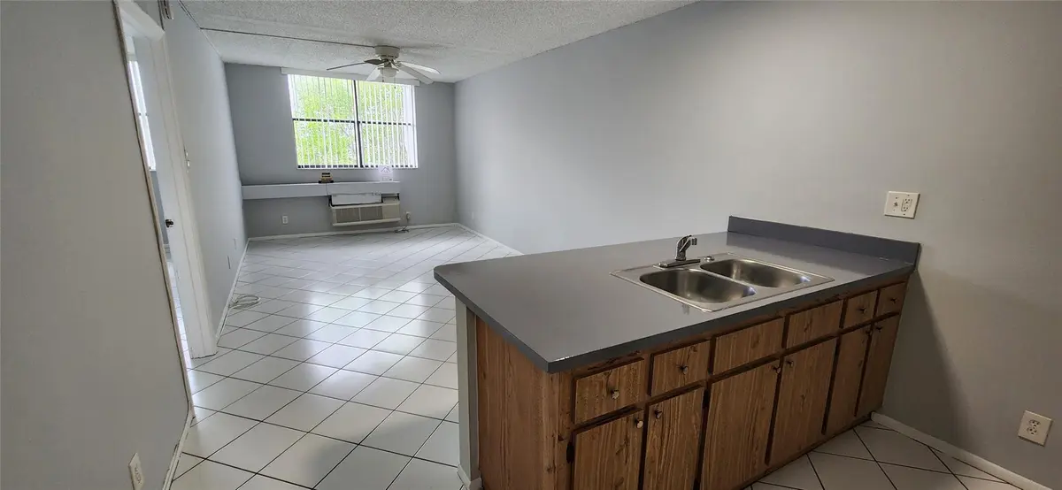 Photo 7 at 2501 Riverside Drive 513-A, Coral Springs