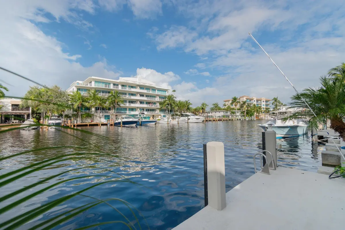 Photo 1 at 180 Isle Of Venice Drive 102, Fort Lauderdale