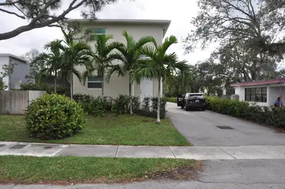 1216 NW 6th Court 3, Fort Lauderdale – Apartment for rent