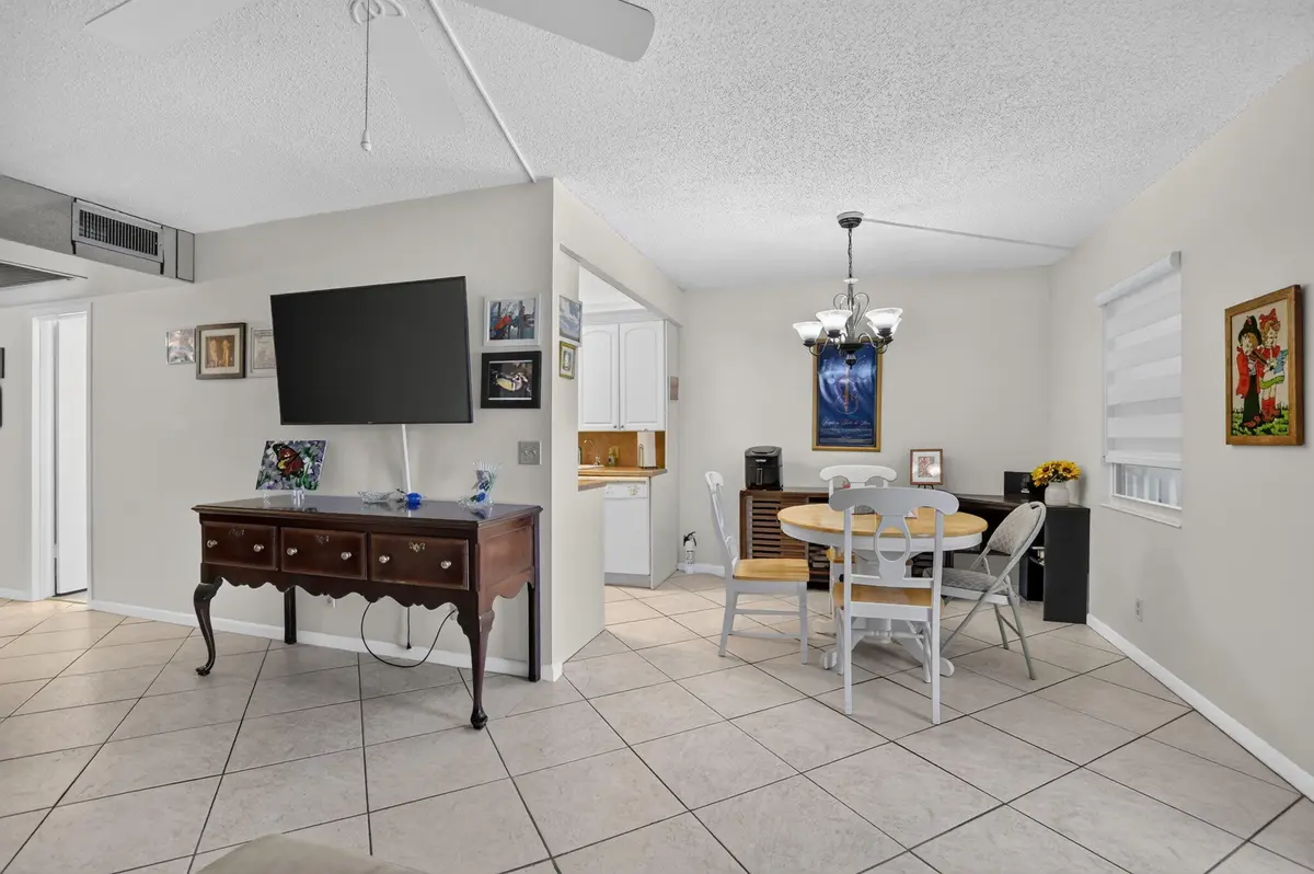 4-web-or-mls-DSC_4064 at 2025 Cornwall B, Boca Raton