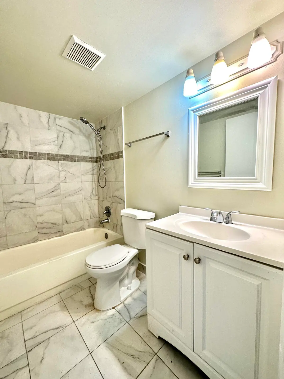 5932CB8D-366D-4265-87D2-A470D5DC4A4E at 1405 Meadows Circle, Boynton Beach