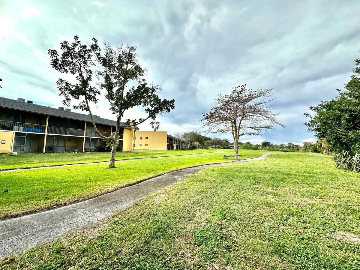 5537A58E-3DCC-4C4D-A5FC-4389D6586722 at 1405 Meadows Circle, Boynton Beach