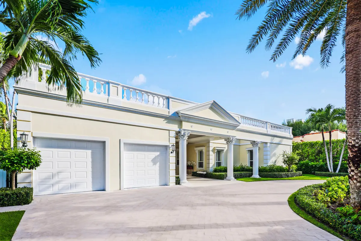 2 - Front at 133 BRAZILIAN Avenue, Palm Beach
