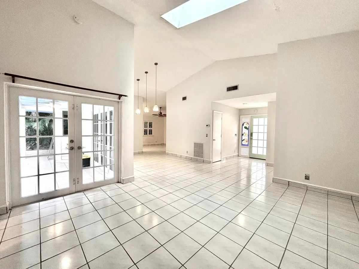 LR at 5762 Peachwood Court, Jupiter