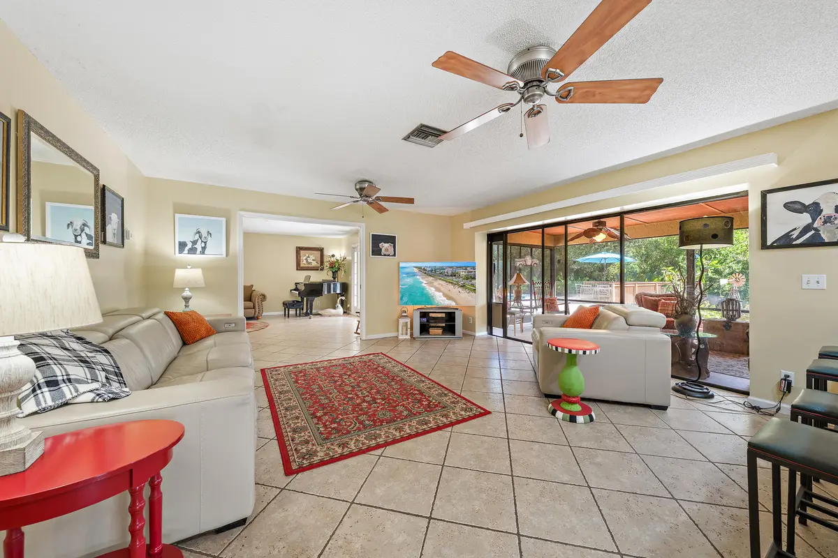 Family Room at 15606 87th Trail, Palm Beach Gardens