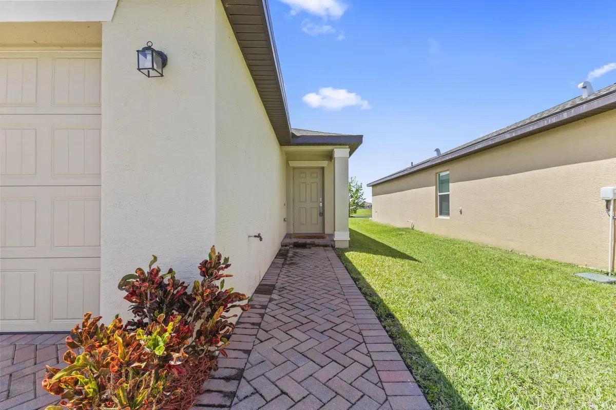 25-web-or-mls-IMG_1589 at 4235 TROON Place, Fort Pierce