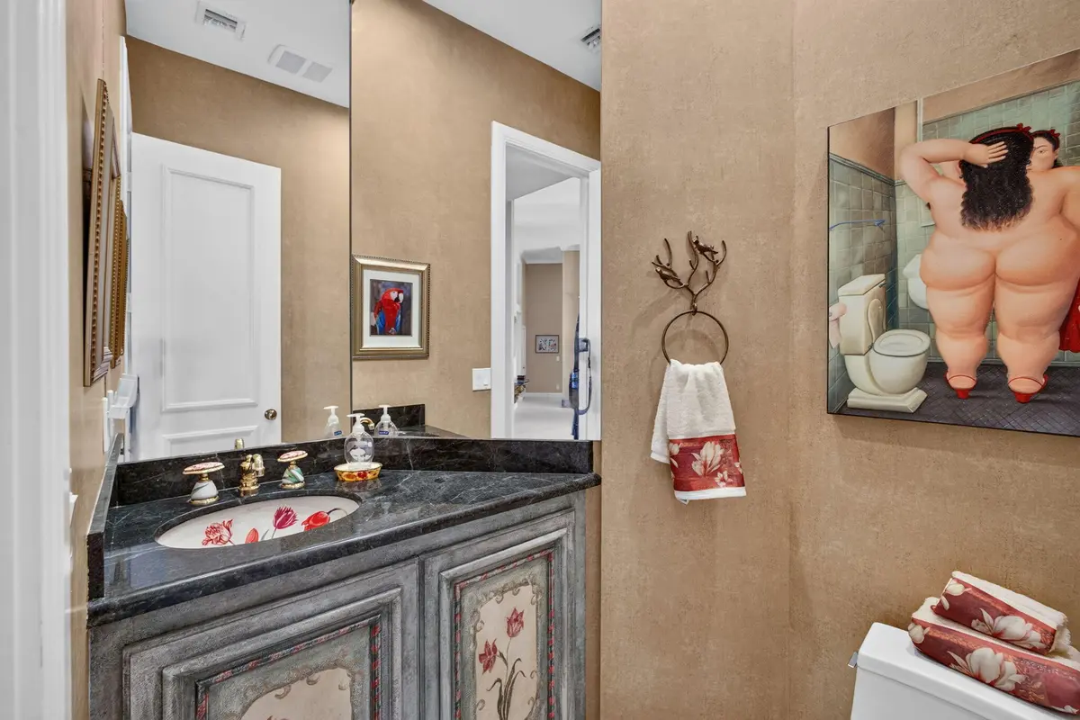 HALF BATH at 42 Windward Isle, Palm Beach Gardens