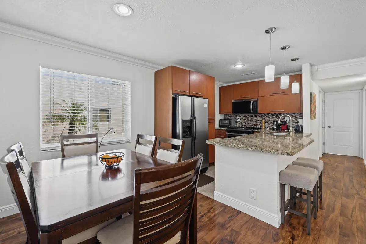 LG-11 at 379 CAPRI H, Delray Beach