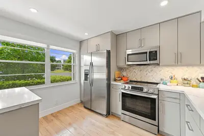 2802 Victoria WAY Way J1, Coconut Creek – Condominium for sale