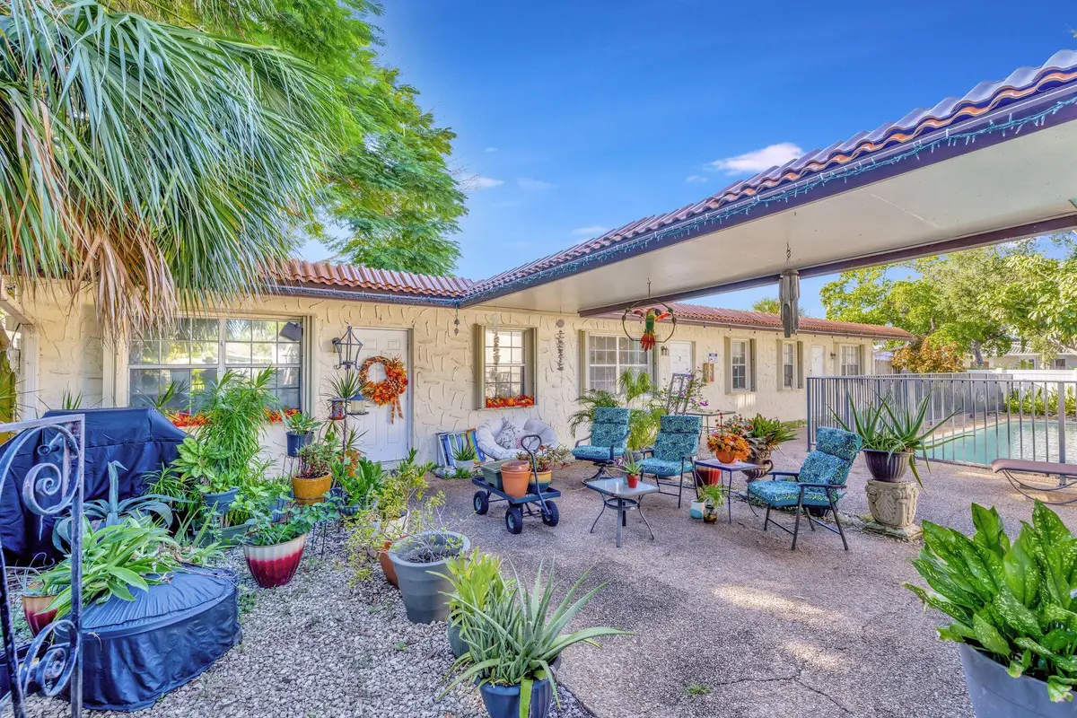 21-web-or-mls-699A9859 at 2731 NE 1ST Terrace 1-4, Wilton Manors
