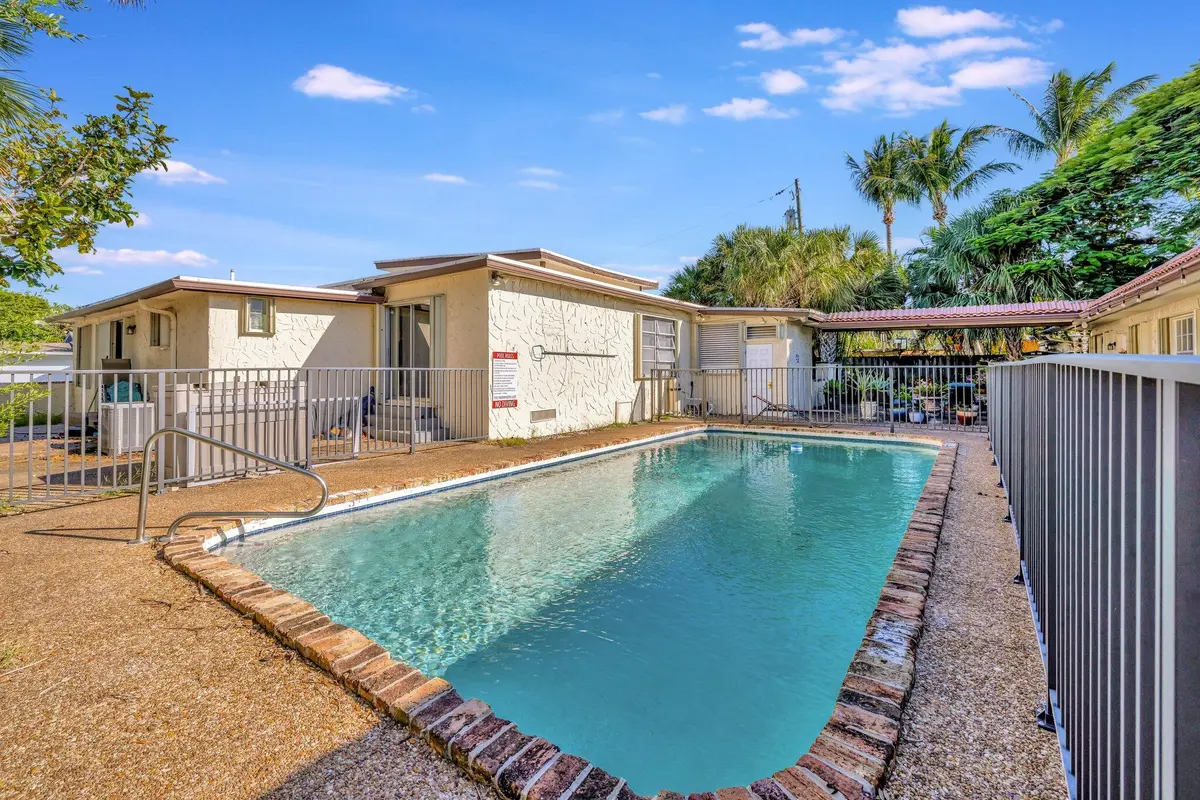 22-web-or-mls-699A9869 at 2731 NE 1ST Terrace 1-4, Wilton Manors