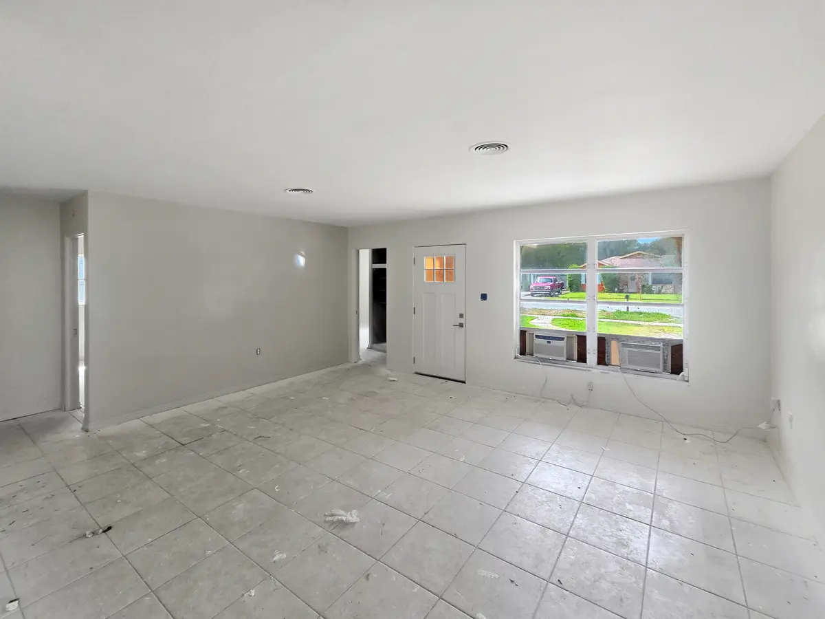 20260916_144733 at 1106 S 7TH Street, Fort Pierce
