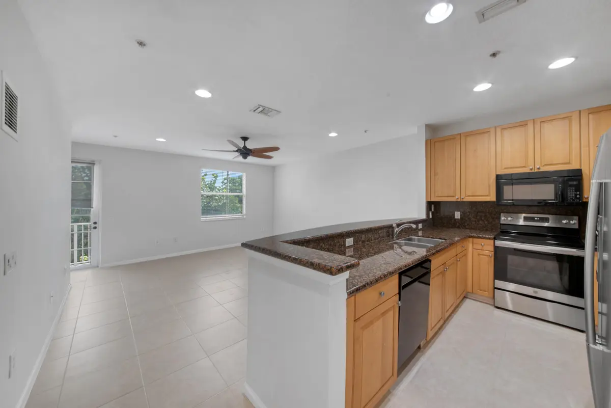 KITCHEN at 1374 PIAZZA PITTI, Boynton Beach