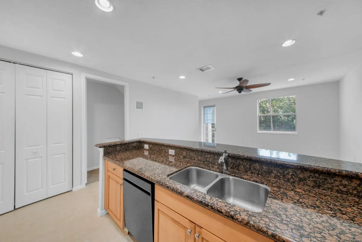 DOUBLE SINK at 1374 PIAZZA PITTI, Boynton Beach