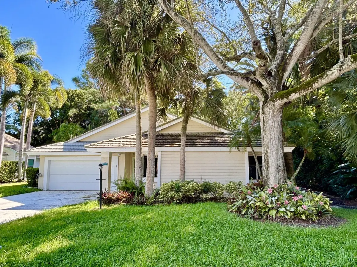 5762 Peachwood Court, Jupiter, FL – photo 2