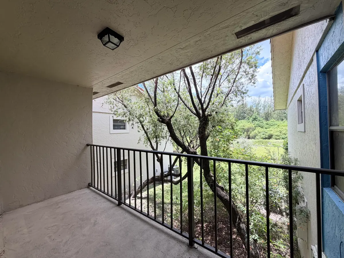 IMG_5845 at 1541 WINDORAH Way E, West Palm Beach