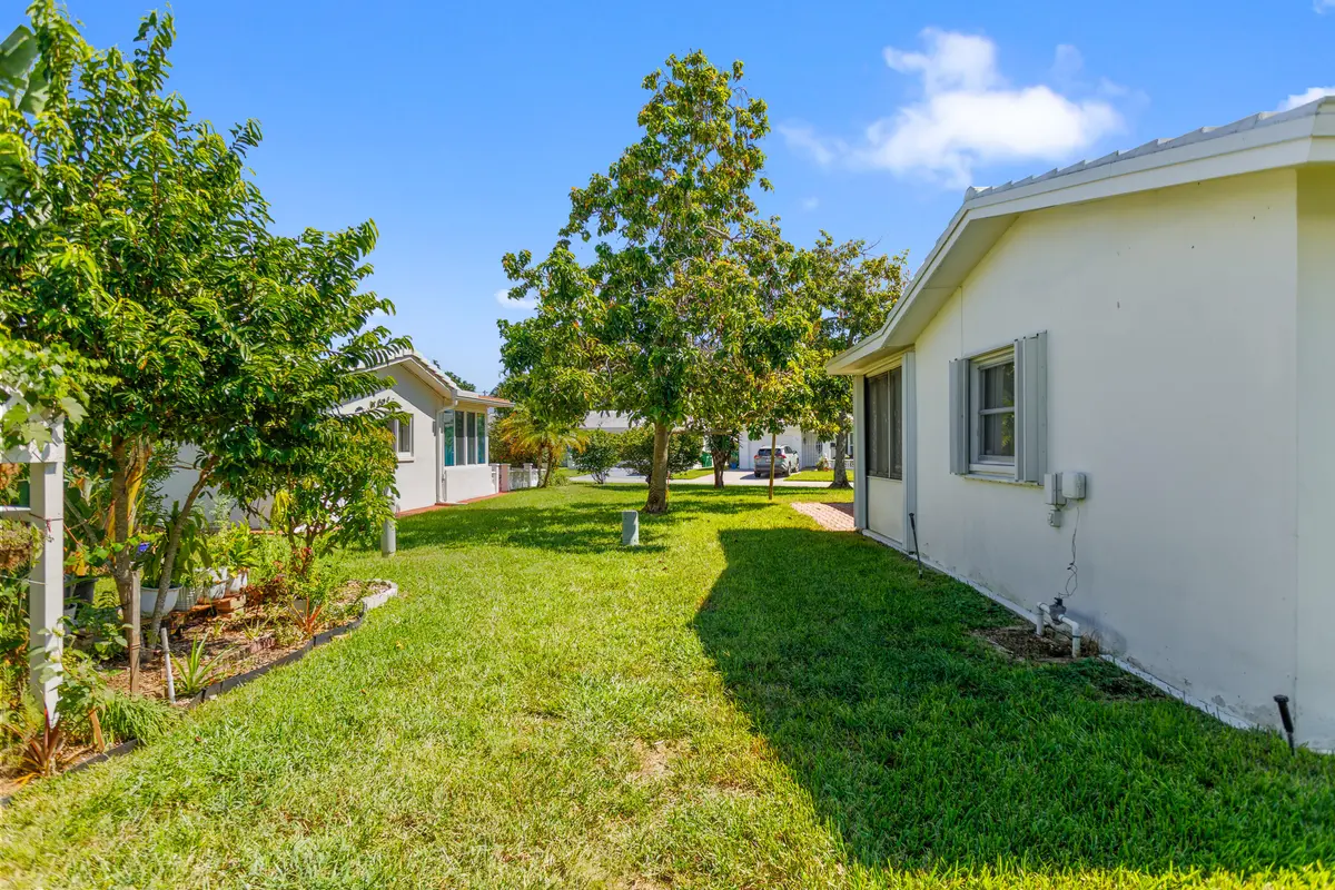 Yard at 7101 NW 71ST Street, Tamarac