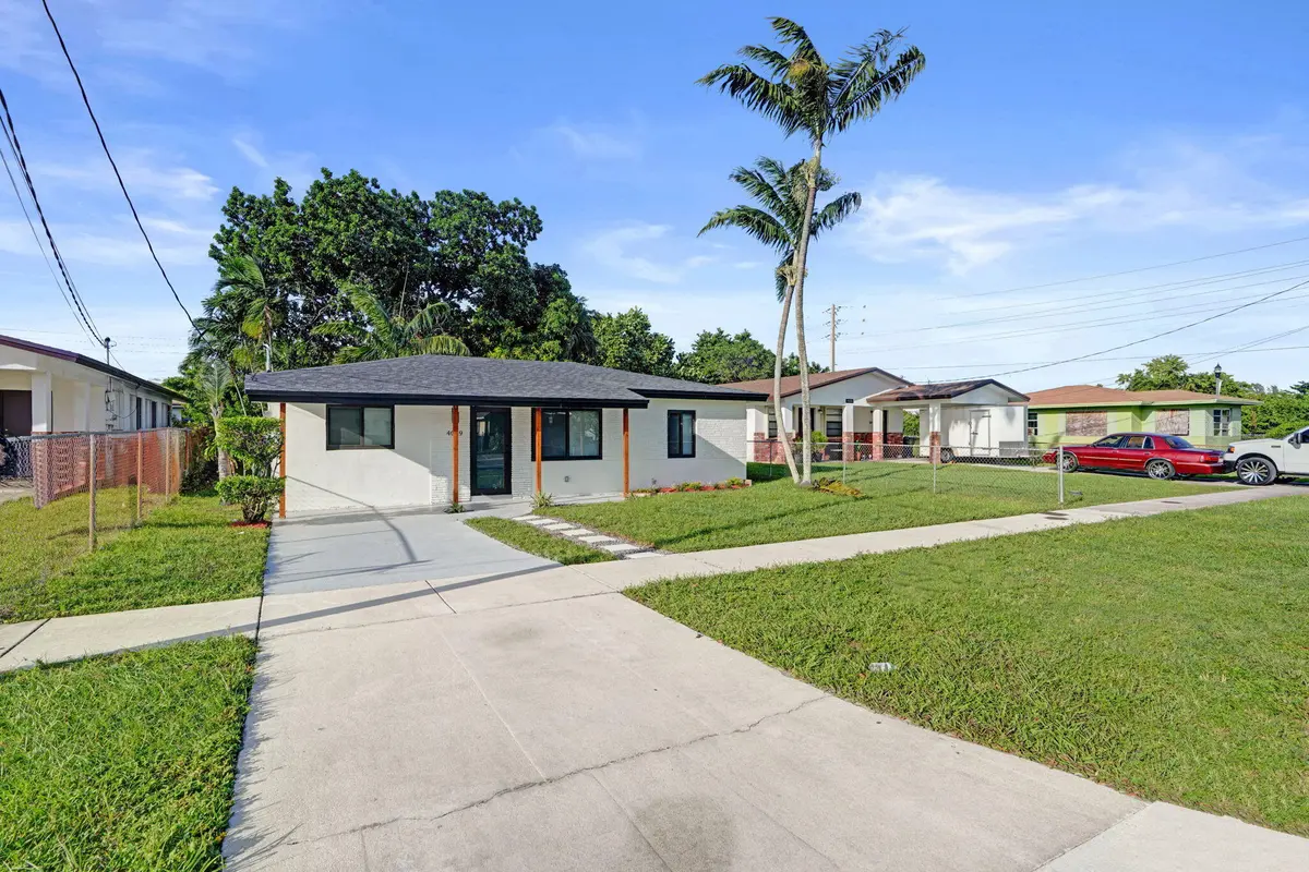 2-web-or-mls-DSC04369 at 4009 SW 21st Street, West Park