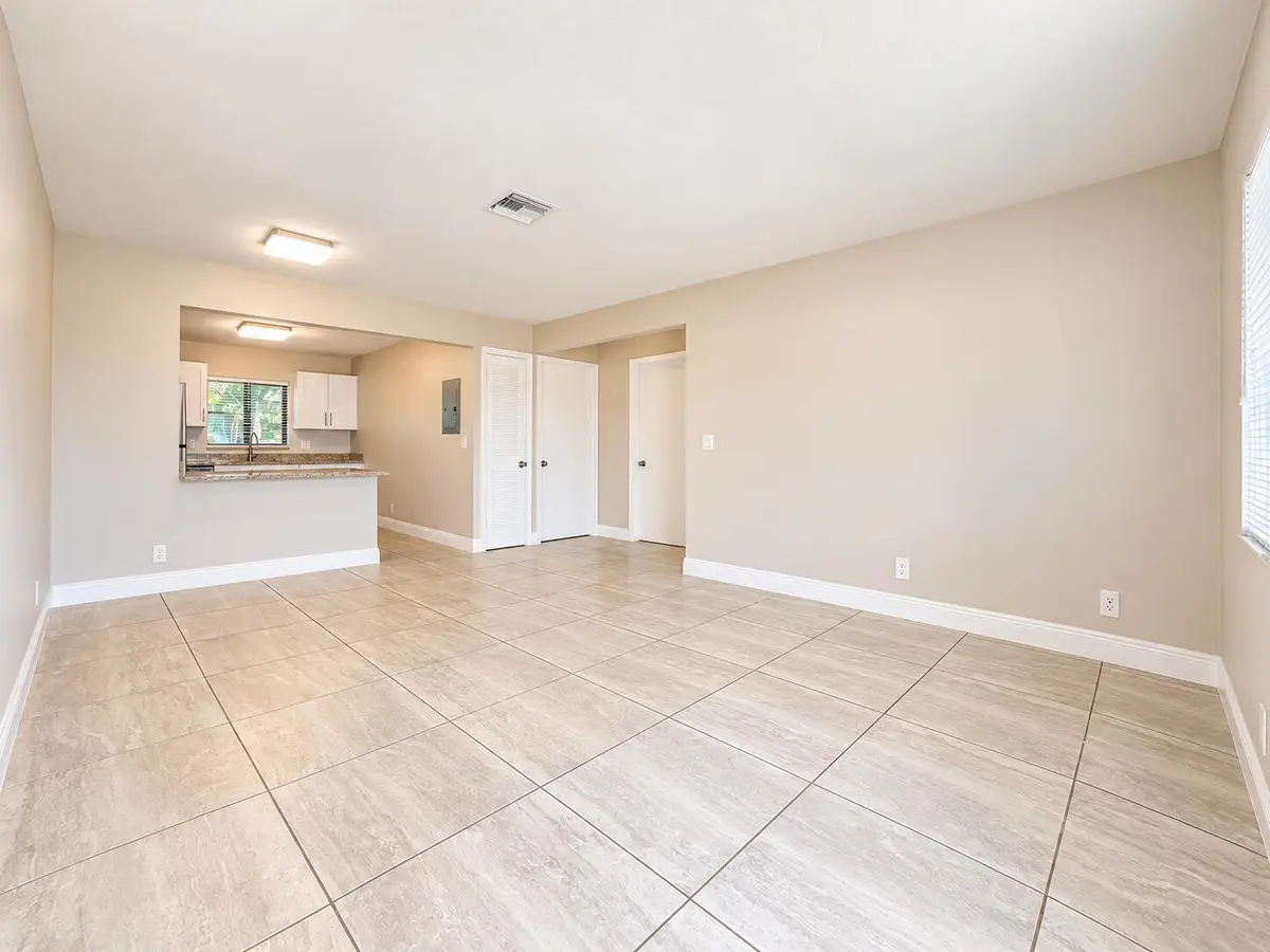 1E046120-0B3D-41F2-9976-300604A141AB at 1515 N Federal Highway Unit 9, Lake Worth Beach