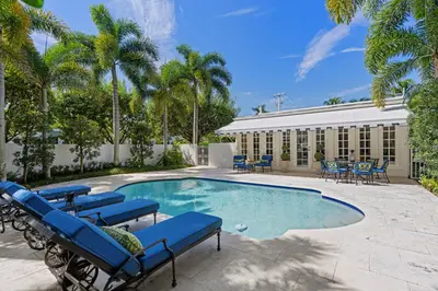 105 NW 7TH Street, Delray Beach – Single Family Residence for sale