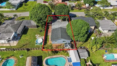 6824 SW 5TH Street, Pembroke Pines – Single Family Residence for sale